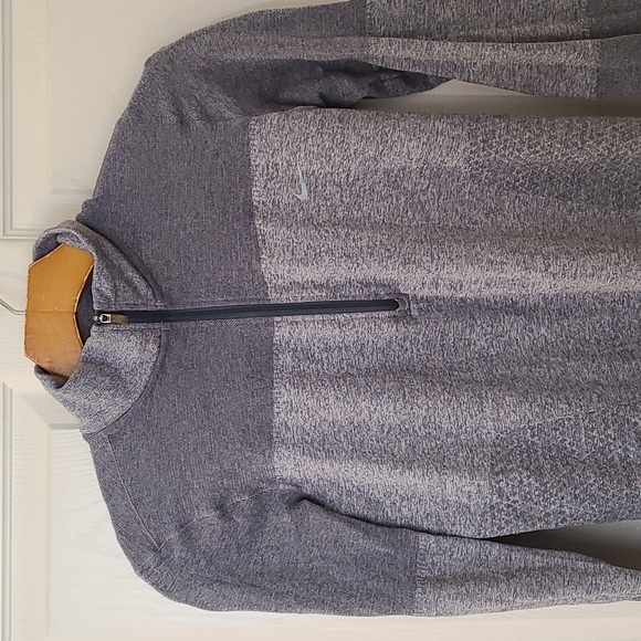 NIKE GRAY SWEATSHIRT WITH THUMB HOLES - Picture 3 of 9